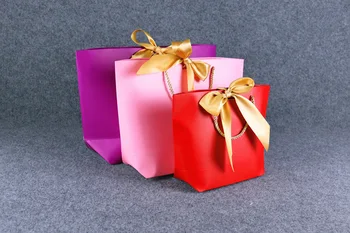 

Large Size Gold Present Box For Pajamas Clothes Books Packaging Gold Handle Paper Box Bags Kraft Paper Gift Bag With Handles Dec