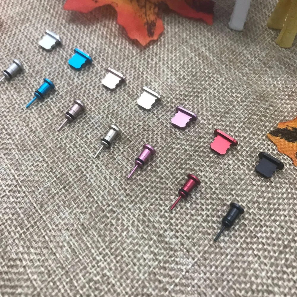 2 dust plug iphone 8 Plus
