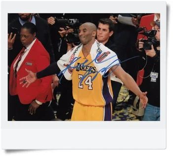 

signed Kobe autographed original photo 7 inches free shipping 08201710