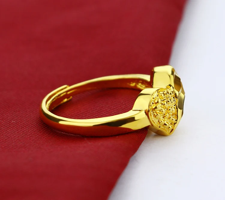 Women's Heart-Shaped Gold Ring - Dankadi's Sweet Style image 4