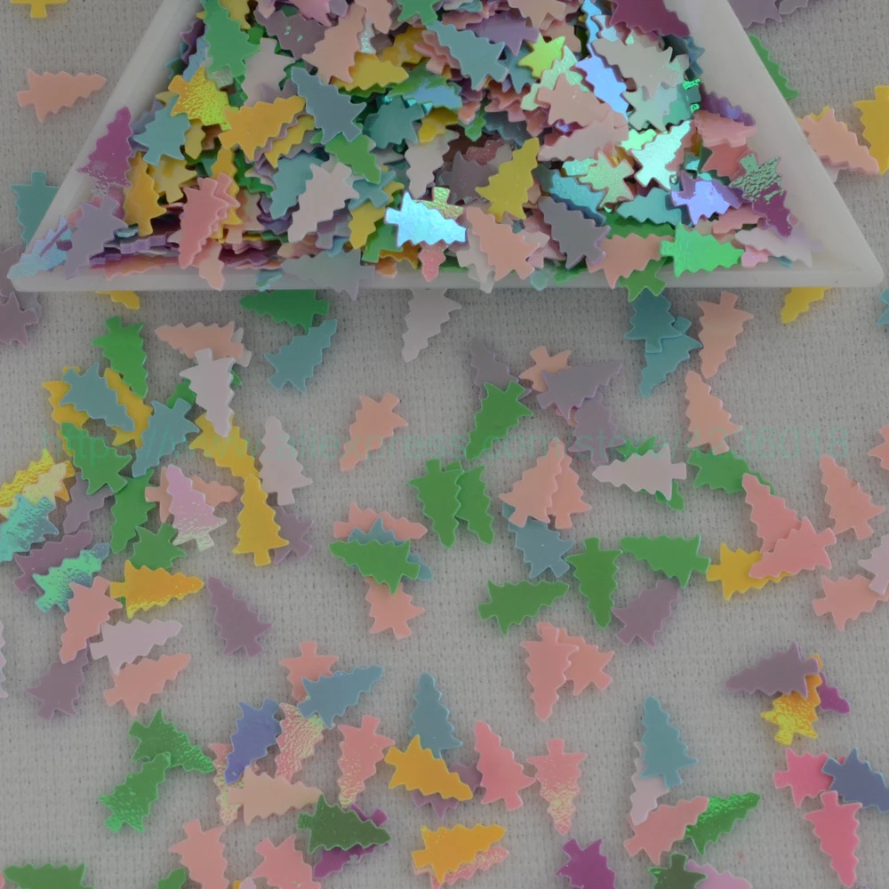 

25g 5*8mm Small Christmas Tree Shape Loose Sequins Pailettes For Craft Party Kid handmade DIY Scrapbook Decoration Accessories