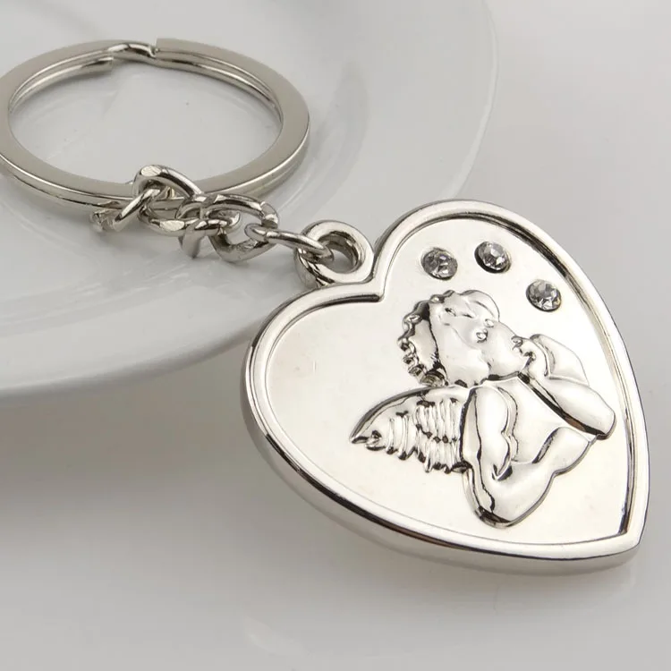 2018 Hot sell angel heart shaped key chain zinc alloy