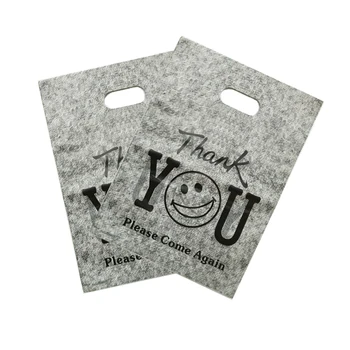 

Wholesale 50pcs/lot 25x35cm Gray Plastic Gift Bag Cute Boutique Gifts Cosmetics Packaging Bags Plastic Shopping Bags With Handle