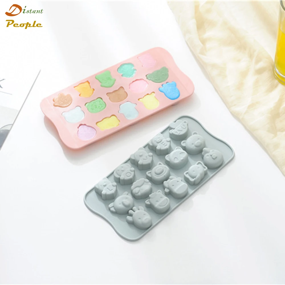

1PC Silicone Chocolate Mold Cartoon 3D Cow Pig Chicken Cat Gummy Non-stick Fondant Silicone Cake Mold Baking Cookie Tray