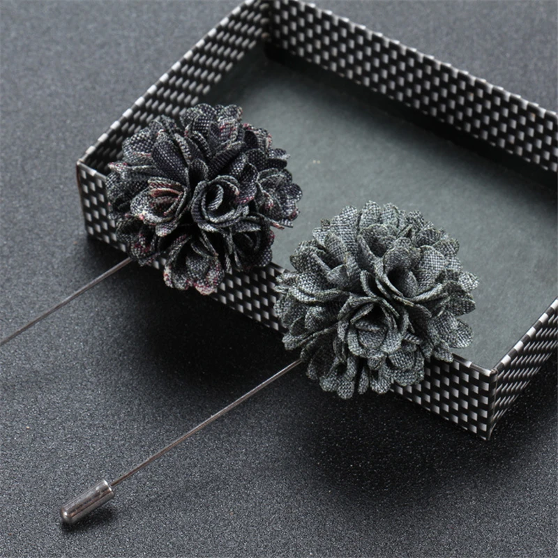Men brooch (2)