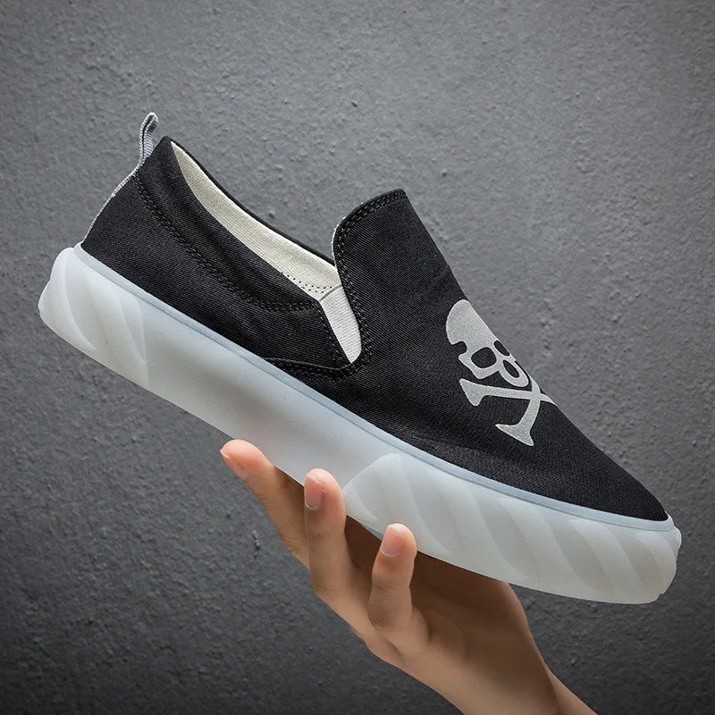 Pirateskull Slip On Canvas Upper Loafers Canvas Shoes for Women Fashion