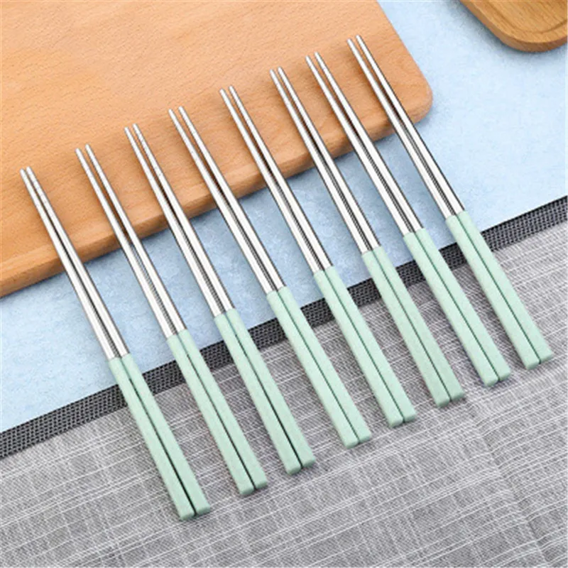 HTB13RAAeb3nBKNjSZFMq6yUSFXaf.jpg?width=800&height=800&hash=1600