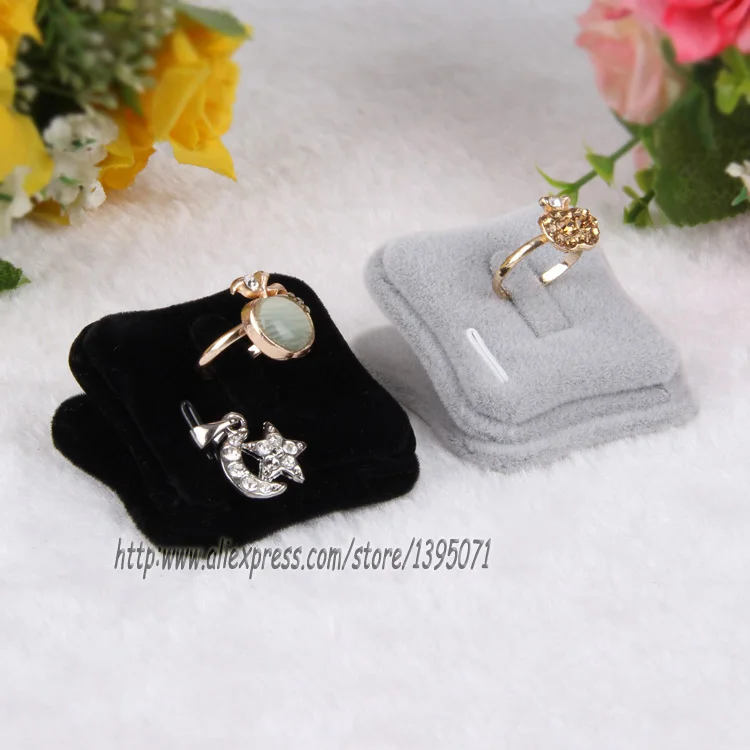 

Free Shipping Velvet Square Ring Display Sheets Ring Holder Organizer Jewelry Display Rack Ring Showcase 5pcs/lot