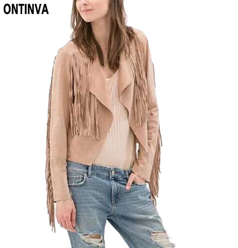 Our Partners Coletes Femininos. O colete feminino é uma peça que nunca sai de moda. Disponível em diversos tipos e tecidos, é uma grande tendência e vêm cada vez ganhando mais destaque no mundo feminino. O colete é muito versátil e não exige técnicas para ser utilizado, basta combiná-lo com peças complementares e harmonizar com sua produção. Como se torna um diferencial no look, pode ser .