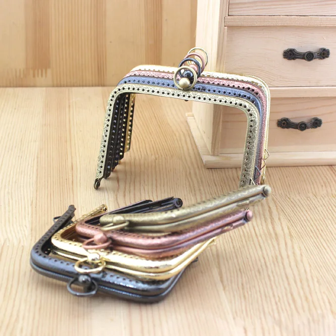 

bronze,gold, black,8.5/11CM high Tall square Embossment pattern buckle bead Coin purse frame Kiss Clasp DIY sewing quilting 2pcs