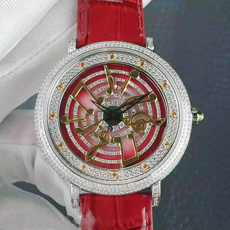 

When The Quartz Rotates, The Note Is Neutral. The star Is Full Of 5A Cut Zircon. The Large Dial Is For Men And Women.