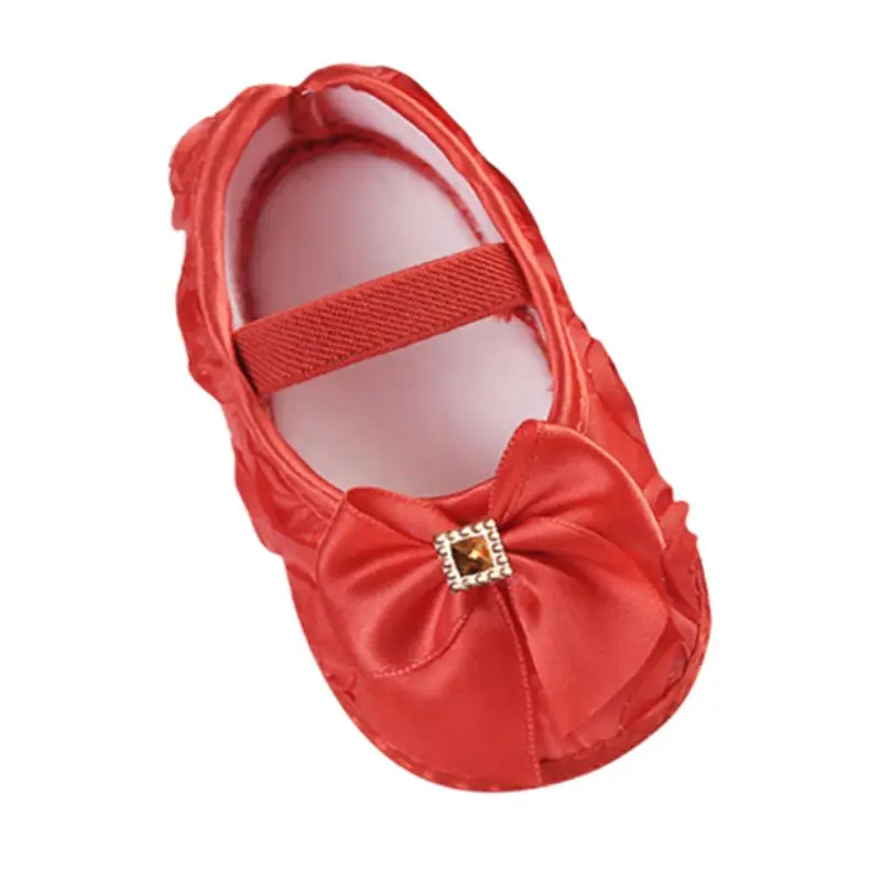 Обувь для маленьких девочек с цветами и бантом; 11 см, 12 см, 13 см; весенне-Осенняя детская обувь; обувь для первых шагов - Цвет: Красный