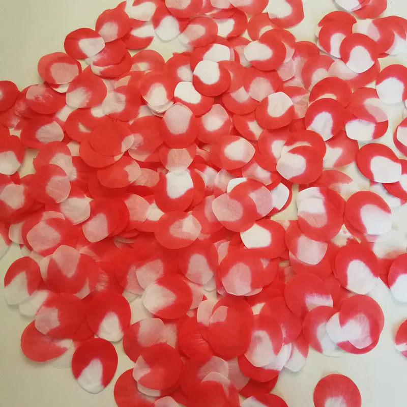 

800 pieces of artificial Flowers paper Rose Petals Simulation Petals For wedding decoration Party Decoration Red Petals