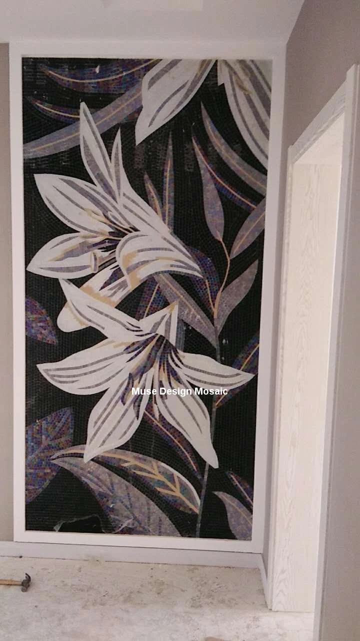 Crystal Mural Lily (2)_