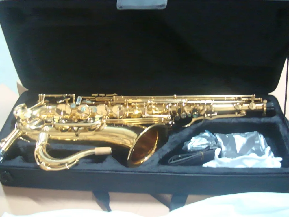 golden saxophone with case mouth piece referance 54 alto tenor Soprano