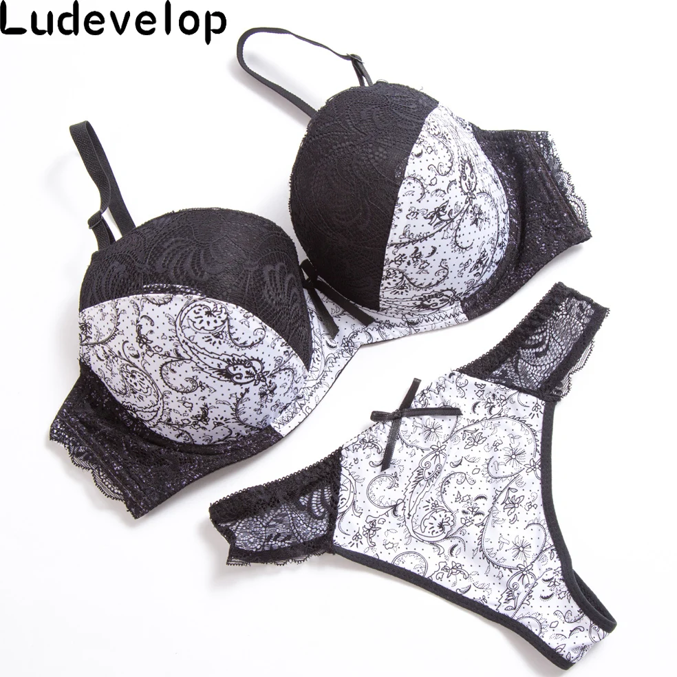 Ludevelop Lady Sexy Women Bra Set Plus size Floral Lace Bralette Briefs Set Elegant Thin cup Bra Underwear Women Lingerie Set Ludevelop Lady Sexy Women Bra Set Plus size Floral Lace Bralette Briefs Set Elegant Thin cup Bra Underwear Women Lingerie Set