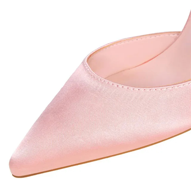 Eleganckie buty na wysokim obcasie z ozdobnymi kamieniami kobiety pompy jedwabiu Pointed Toe buty ślubne kobiety klamra pasek kryształ szpilki kobiety SWB0025 tanie tanio Boussac Cienkie obcasy Super Wysokiej (8cm-up) Podstawowe Szpiczasty nosek Na co dzień Pasuje prawda na wymiar weź swój normalny rozmiar Eleganckie buty na wysokim obcasie z ozdobnymi kamieniami kobiety pompy jedwabiu Pointed Toe buty ślubne kobiety klamra pasek kryształ szpilki kobiety SWB0025 tanie tanio Boussac Cienkie obcasy Super Wysokiej (8cm-up) Podstawowe Szpiczasty nosek Na co dzień Pasuje prawda na wymiar weź swój normalny rozmiar