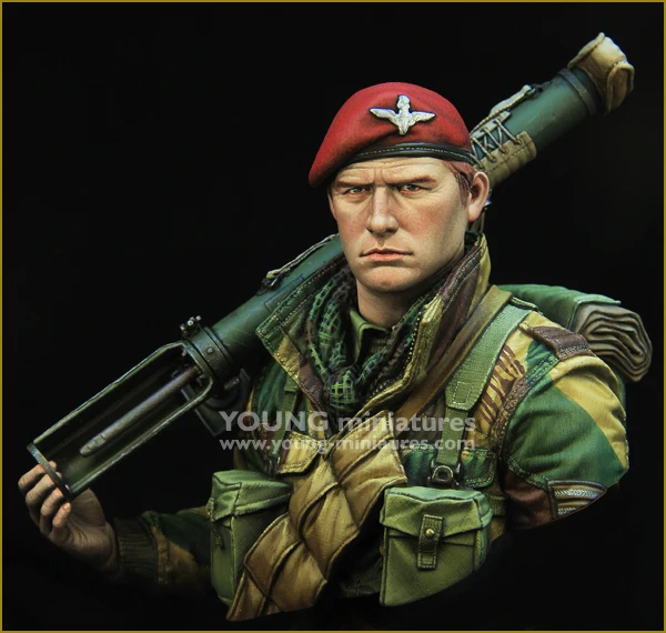 

DIY 1/10 Resin Figure Model Piat X118 British Paratrooper