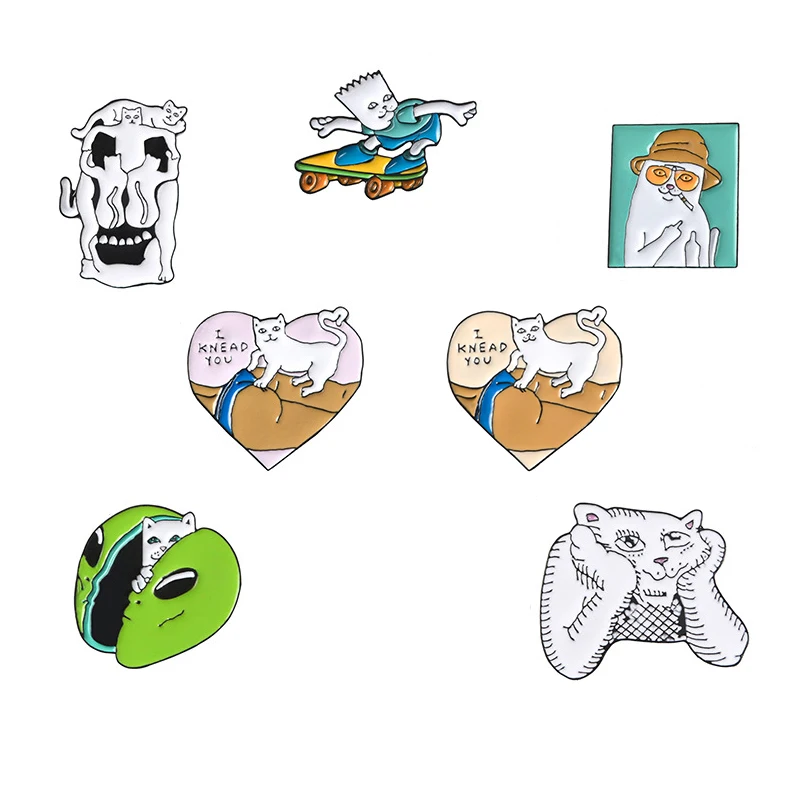 

Skateboard Cat Metal Enamel Brooch Detective Cat Naughty Cat Badge Pin Fun Trendy Female Male Friends Dress Backpack Jewelry