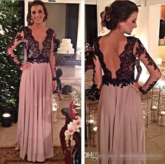 

2018 Deep V-Neck Sexy Prom Dresses A-Line Characteristic Design With Lace Pattern Floor-Length Charming Long Sleeve Party Eveni