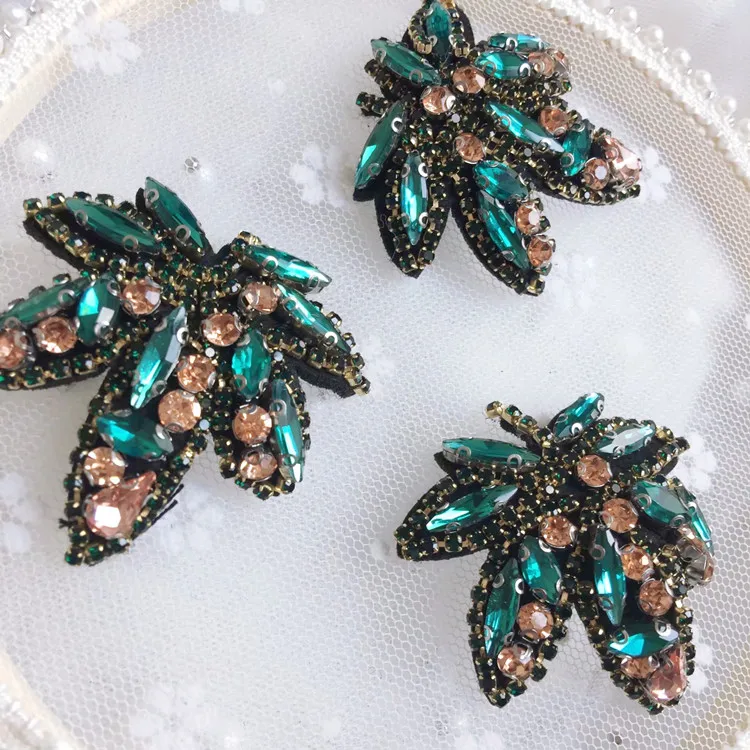 

3pieces/lot Diamond Embroidery, Hand-beaded Rhinestone Maple leaf Cloth Stickers Embroidery Patch DIY Accessories RS60