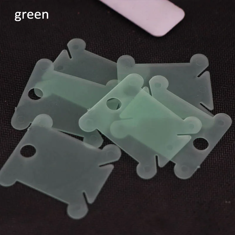 20 шт намоточная пластина пластиковая катушка с нитками держатель стежка швейный инструмент для хранения ручной вышивки ремесло нить намотка катушки - Цвет: Зеленый
