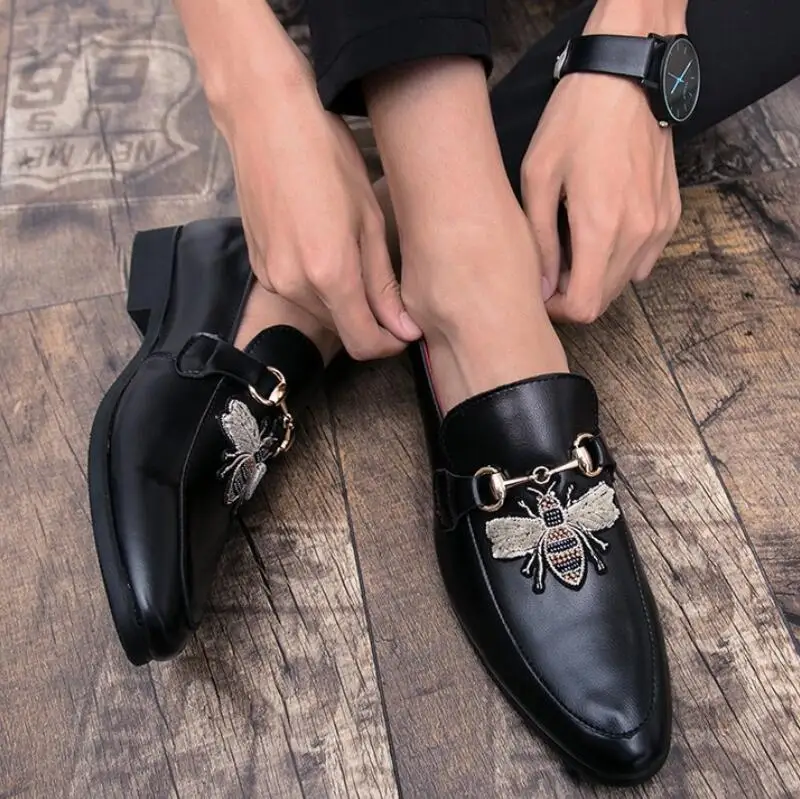 

Men Embroidery man formal slip on brogue shoes mens shiny slippers slides zapatos de hombres personlizar zapatosD01326