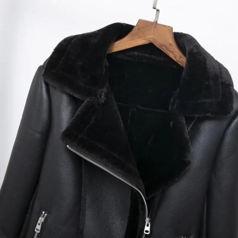 Новые модные женские трендовые Куртки из искусственной кожи зимняя женская теплая кожаная куртка Локомотив тонкие черные пальто