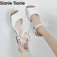 Sianie Tianie Лето квадратное покрывало носком коренастый на среднем каблуке ботильоны с пряжкой на ремешке женская обувь из искусственной кожи в стиле пэчворк белый серый женские босоножки