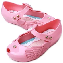 Детские сандалии; летняя прозрачная обувь с Фламинго из пвх; мягкая кожа; обувь с ремешком на щиколотке; сандалии для девочек на плоской подошве с застежкой-липучкой