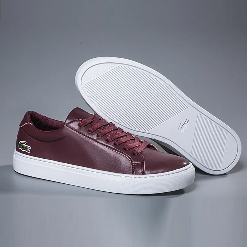 

2019 Hot Sport Shoes comfortable Male Flats Breathable Wear Resistant Summer Men Lightweight Skateboarding Sneaker High Quality