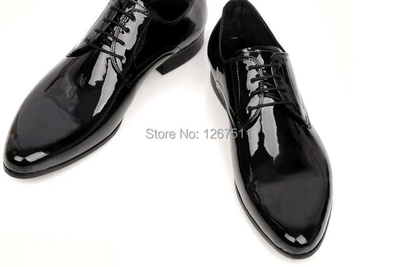 men pointed shoes/shiny dress shoes 