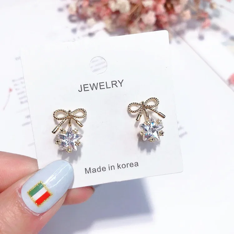 

2018 Korean New Small Cute Bowknot Stud Earrings For Women Fashion Brincos Simple Star Jewelry