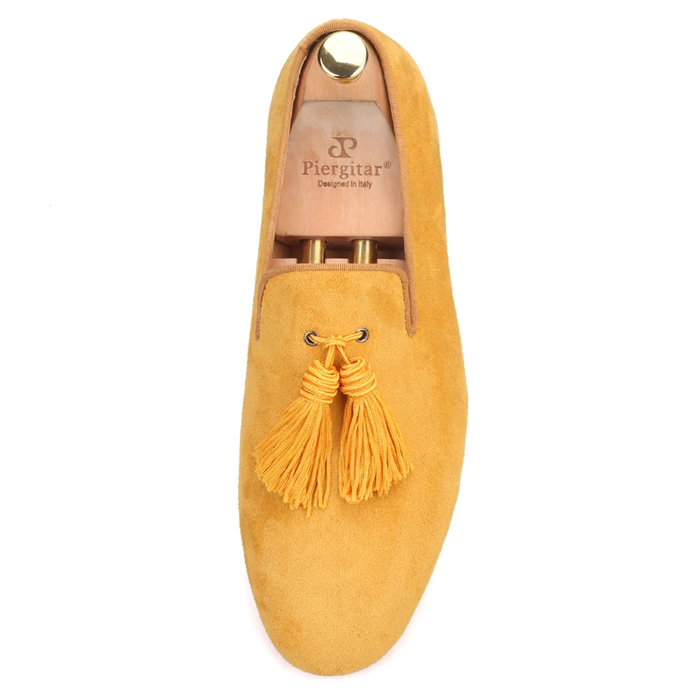 Piergitar 2019 Colorful matching tassel men suede shoes Party and Wedding Men's loafers handmade men smoking slippers plus size