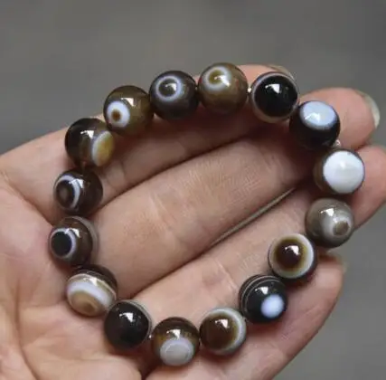 

Madagascar decorative pattern silk AGATE & mineral sample cluster bracelet