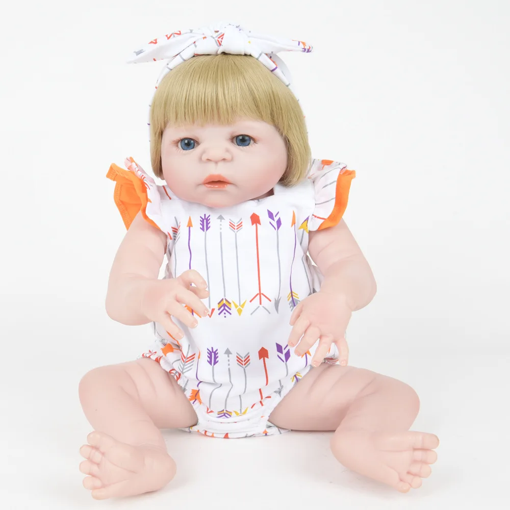 

55cm Exquisite Newborn Girl Doll Soft Silicone Realistic Reborn Baby Dolls Toy with Cloth Body for Children Birthday Xmas Gift