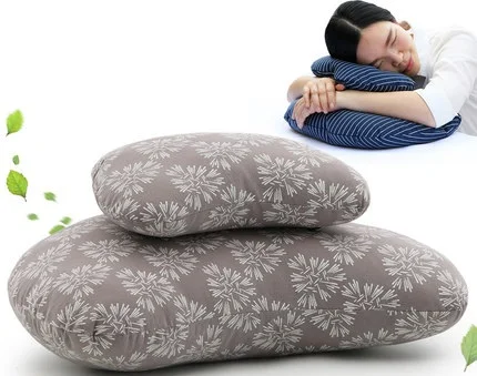 Office Sleeping Artifact Warm Hand Double Siesta Pillow Male And Female Students Lunch Break Pillow Small Pillow - Цвет: Style 1