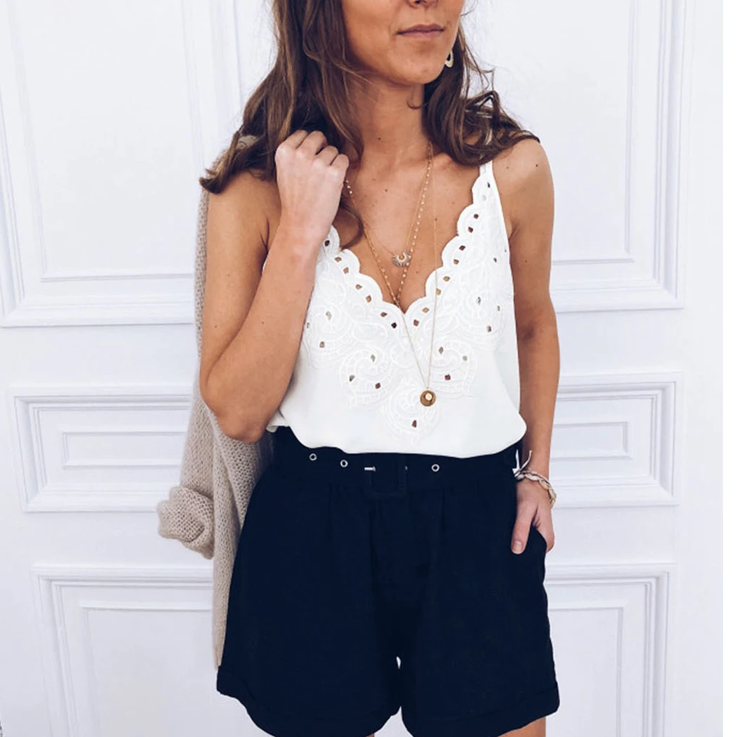 

2019 Summer Spaghetti Strap Camis Tops Women Casual Floral Lace Patchwork Hollow Out Tank Top Sexy Ladies Deep V-Neck Shirt
