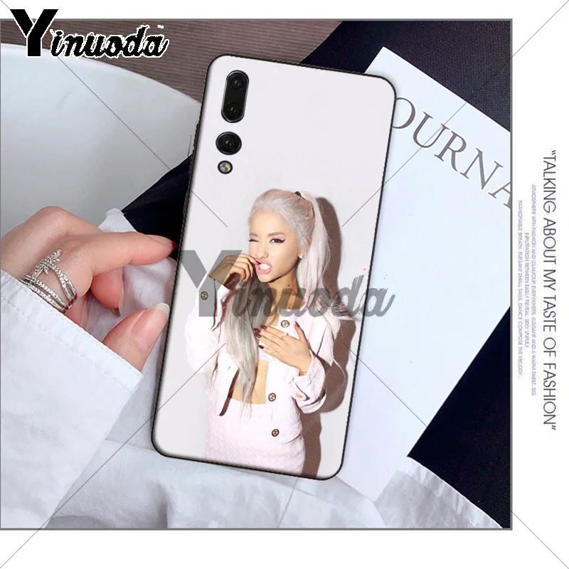 Cat Ar Ariana Grande