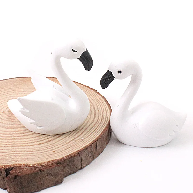 2 Pcs Cute Mini Pink Bird Fairy Garden Figurines Miniature Resin Crafts Ornament Gnomes Micro Landscape Home Decoration