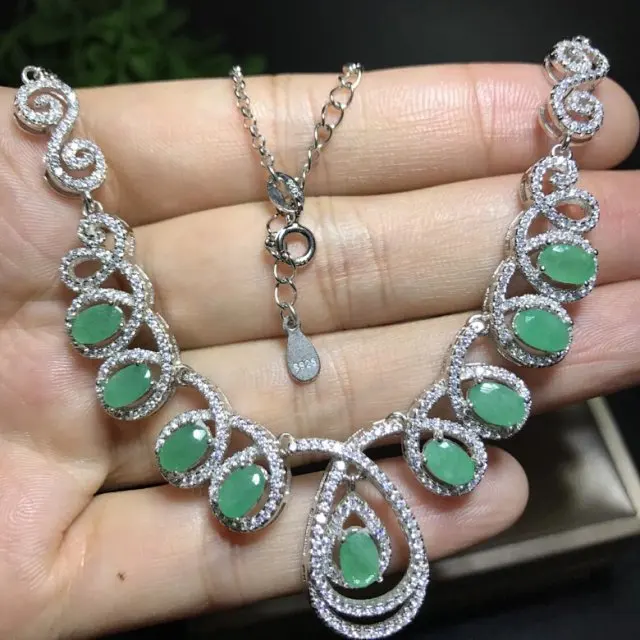 

Qi Xuan_Fashion Jewelry_Colombian Green Stone Fashion Necklaces_S925 Solid Silver Pendant Necklaces_Factory Directly Sales