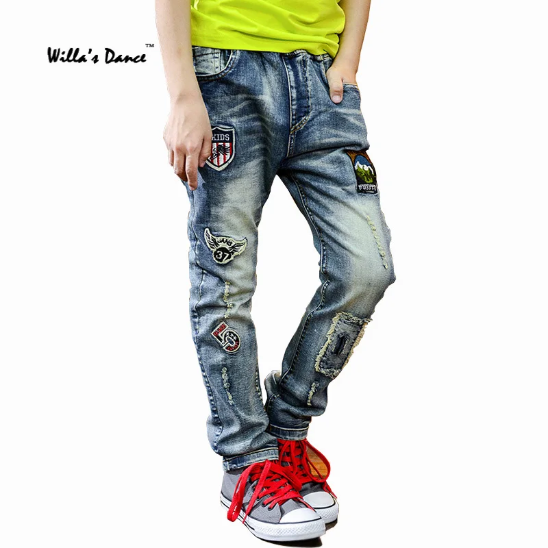 Guess Models List: Guess’ Famous Faces | Fashion Gone Rogue list of jeans brand names 2017 boys