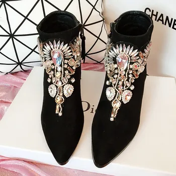

2019 autumn and winter new pointed leather warm high heels fashion custom crystal rhinestone beaded women's boots.