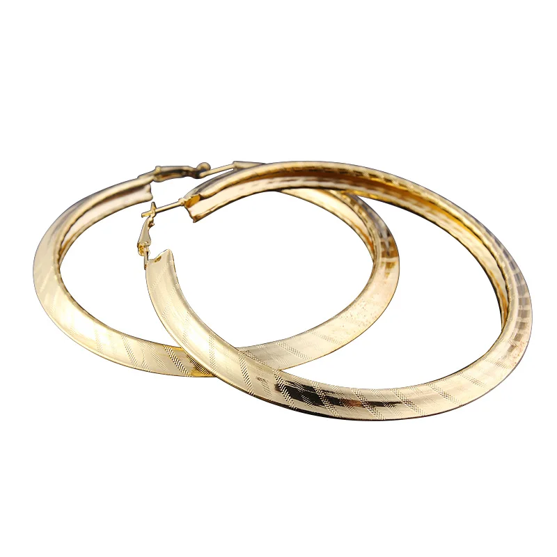 

Fashion Big Hip Hop Round Earrings for Women Gold-color Large Circle Piercing Club Hoop Earring
