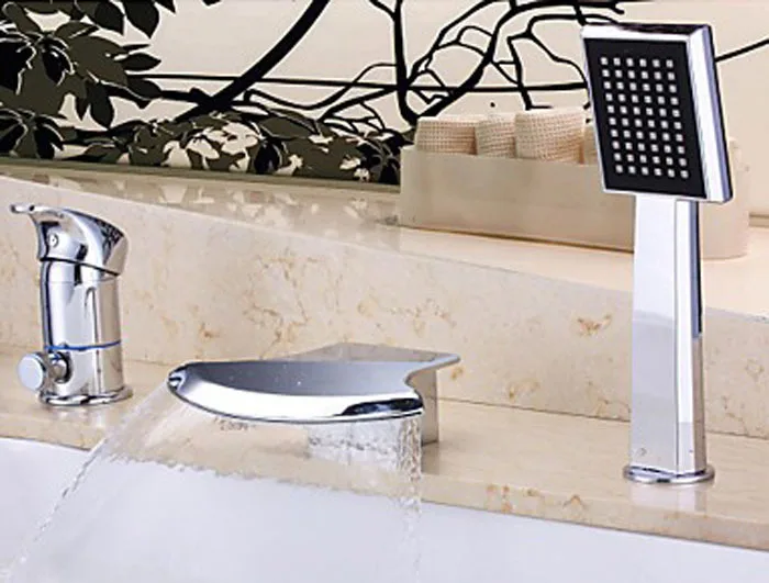 

Modern Design Waterfall Centerset Single Handle Bathroom Tub Faucet with Hand Shower
