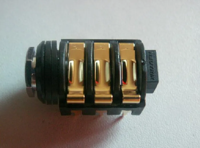 HIFI 6 35mm Headphone Amplifier Jack Gold plated Switzerland NEUTRIK Socket Audio Stereo DIY Free Shipping