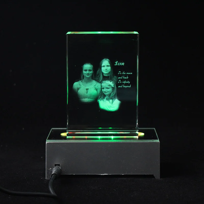 

Customized Crystal Family Lovers Photo Album Image Laser Photo Frame With Led Base for Wedding Anniversary Gifts
