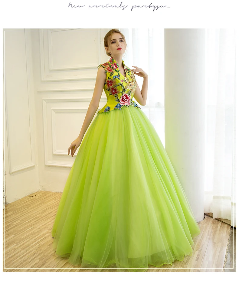 

100%real grass green sequined flower embroidery beading ball gown medieval dress court renaissance Gown Victorian Belle gown