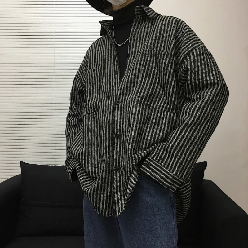 2018 New Style Men's Black And White Striped Printing Coats Long Sleeves Shirts Thickened Wool Loose Jacket Plus Size M-XL