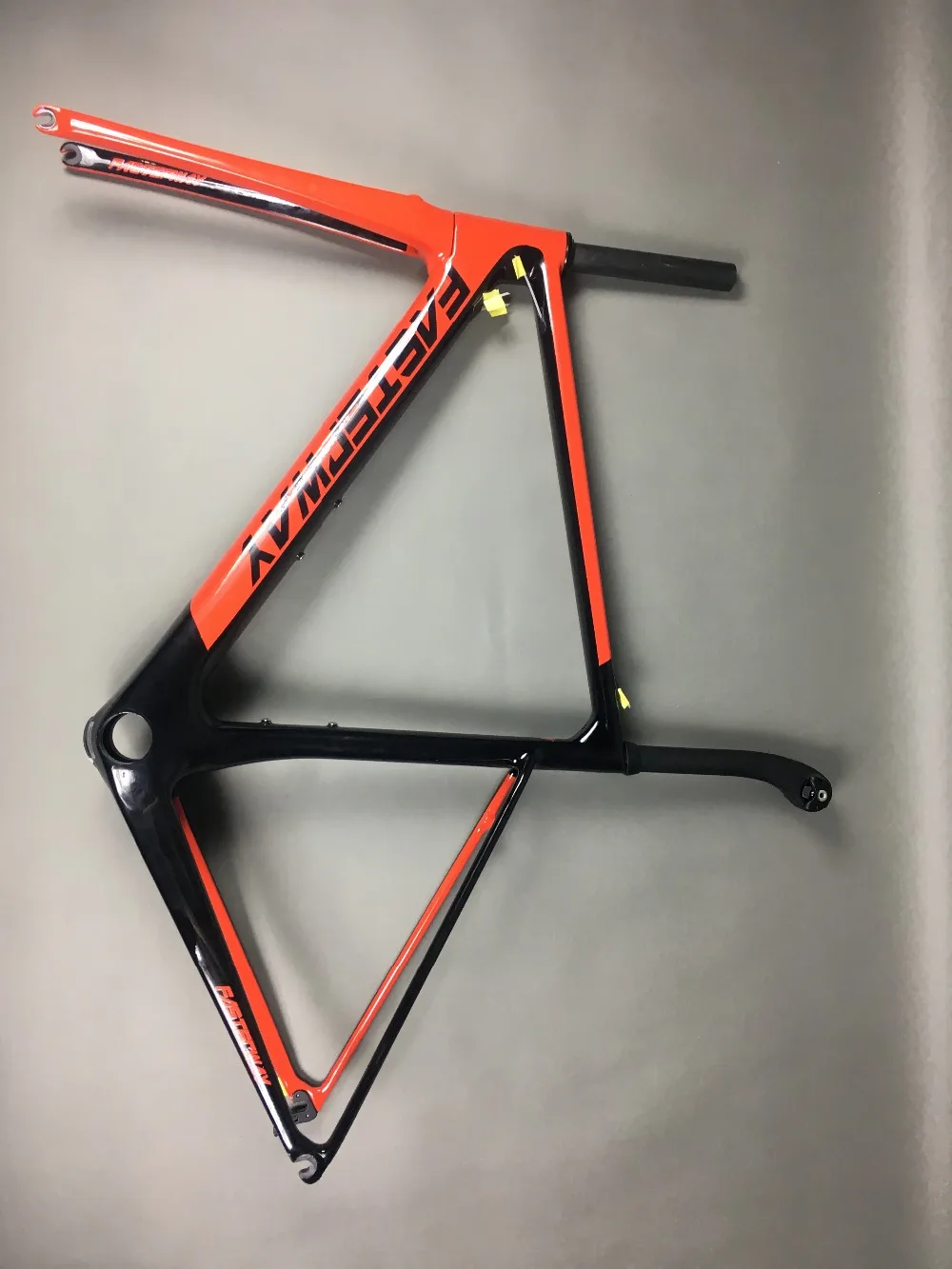 Discount 2019 design super light FASTERWAY classic carbon road frameset D Brake carbon bike frame:Frameset+Seatpost+Fork+Clamp+Headset 52